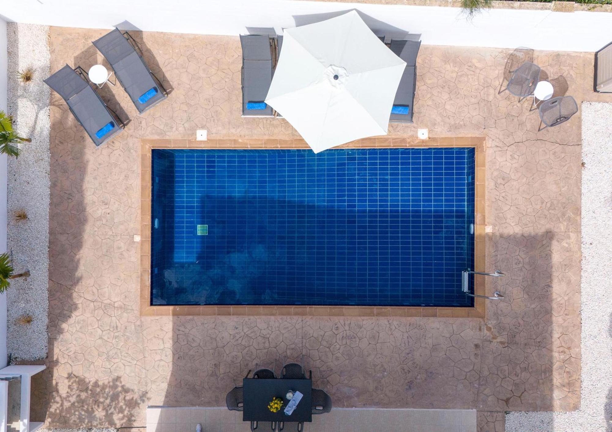 Luxvillasrentals Villa *