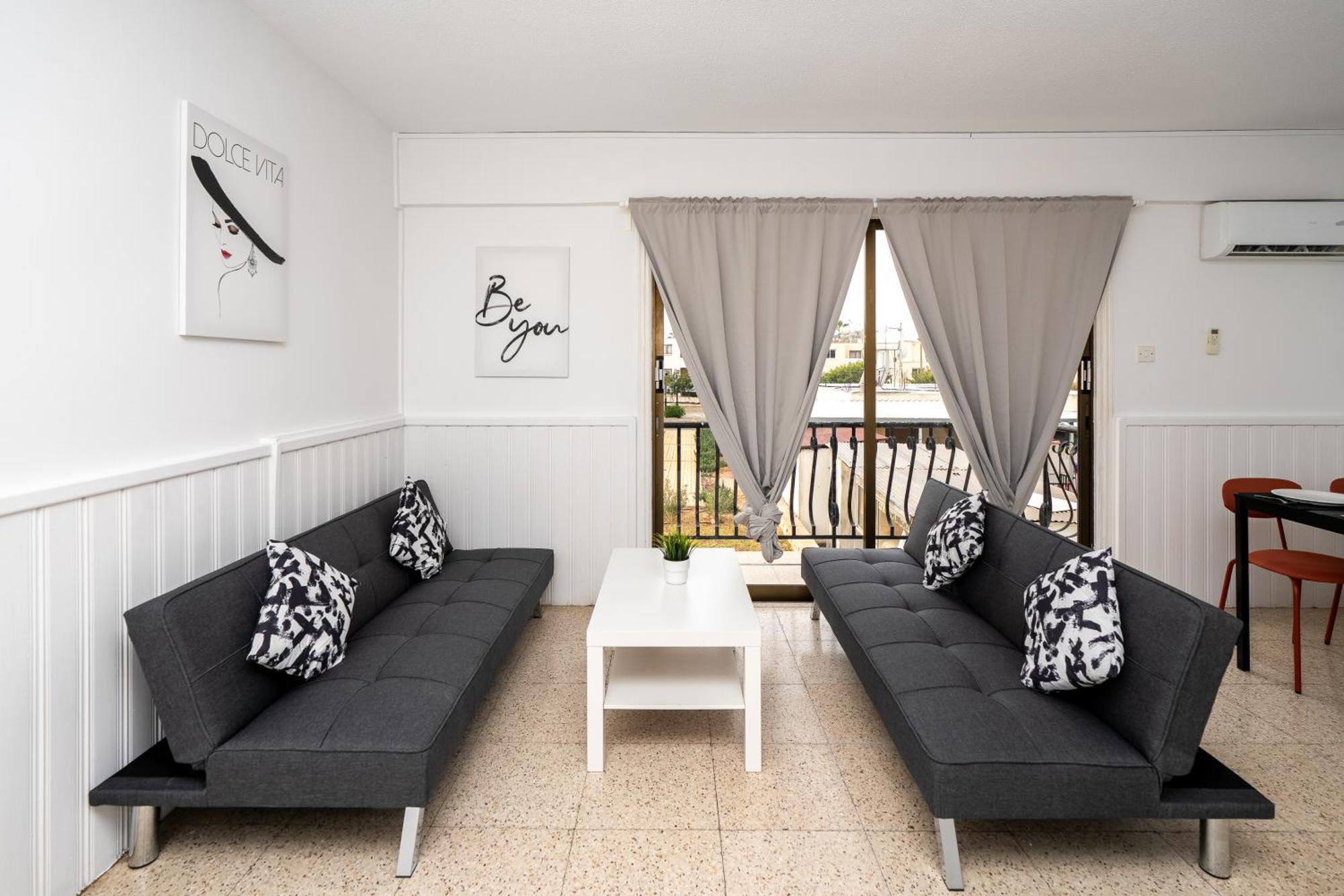 The Square 710 Apartment Ayia Napa