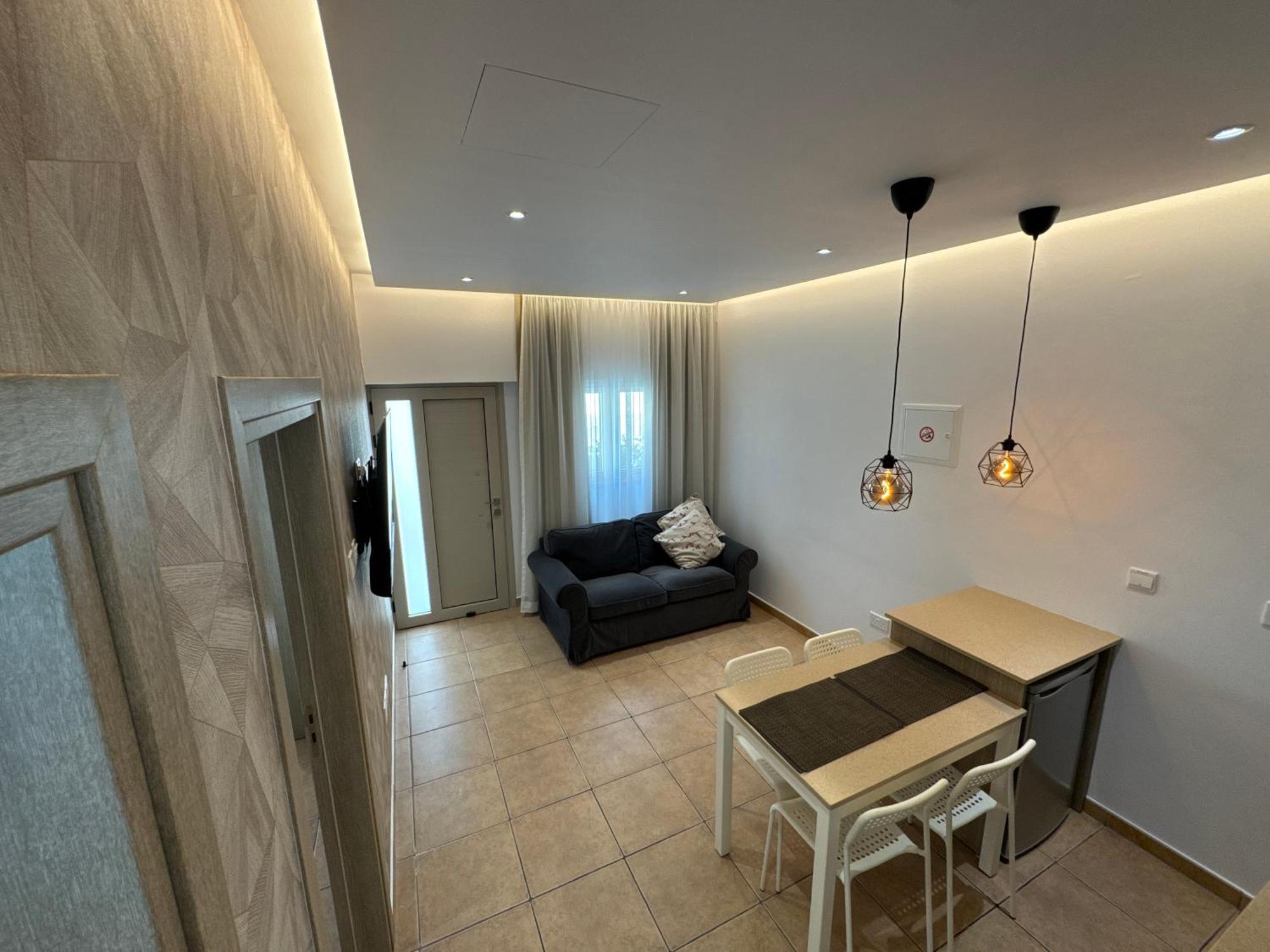 Topikos Apartment *