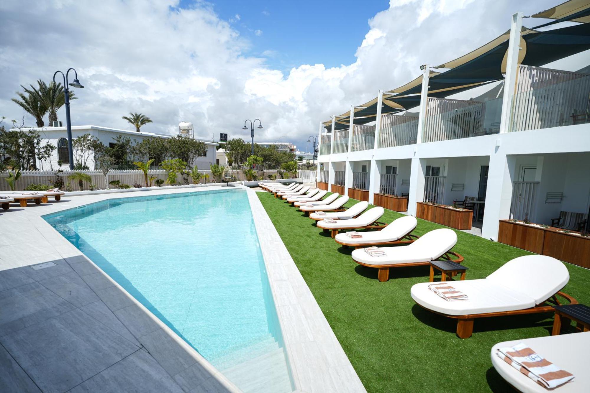 Blue Harbour Boutique Agia Napa