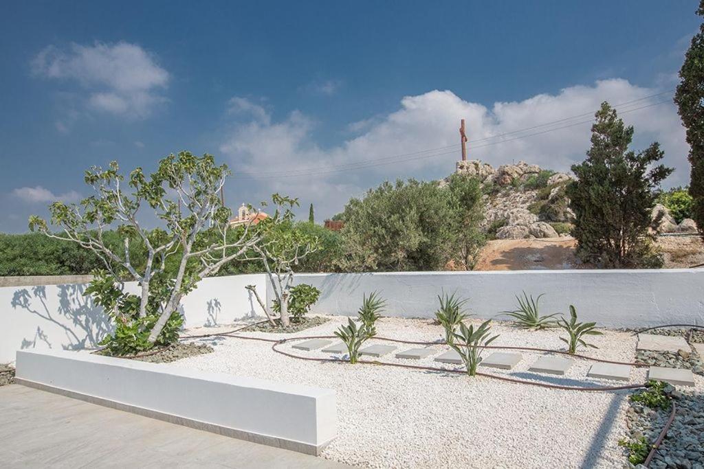 Nepou - Beautiful 4 Bedroom - Located In With Private Pool Villa *