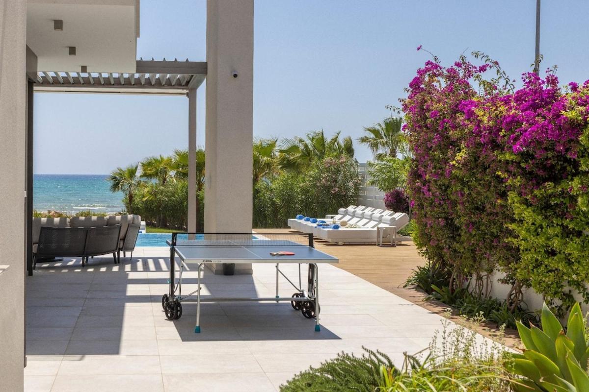 Jojo Seafront Villa *