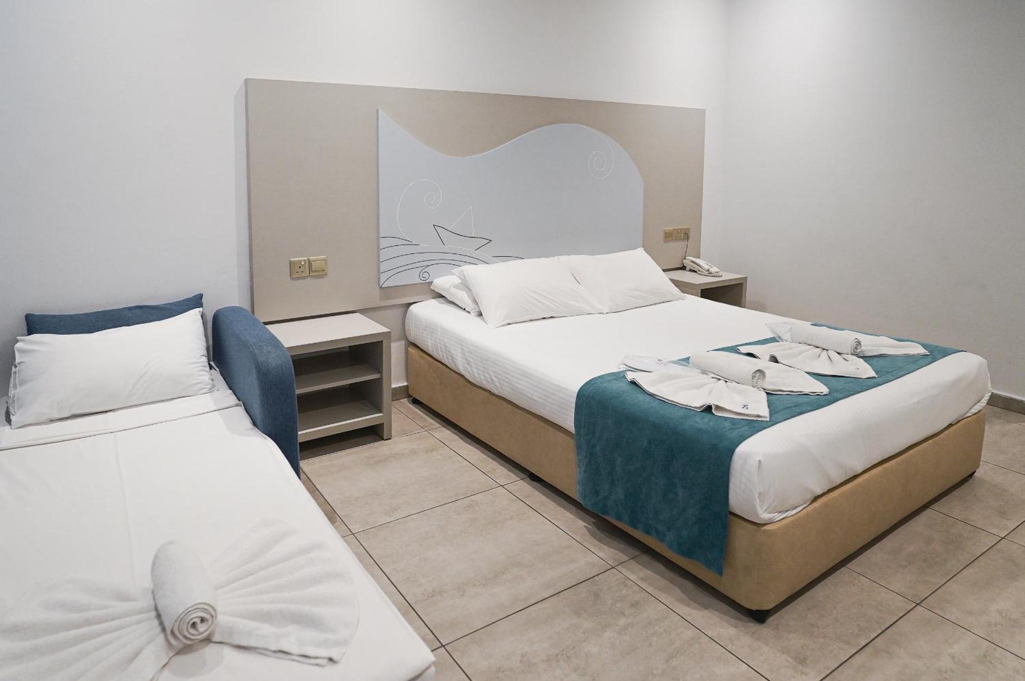 Hotel Nicholas Color 4*