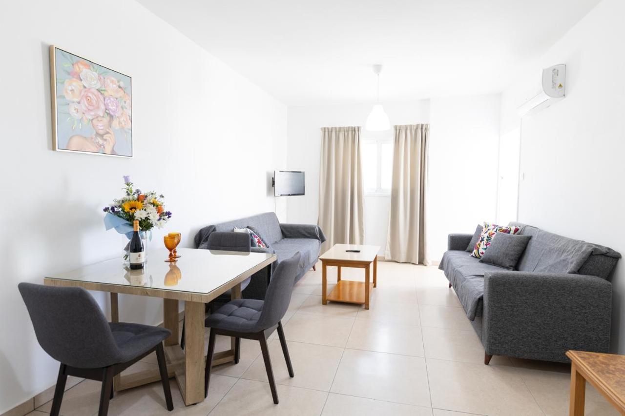 Christothea Apartment