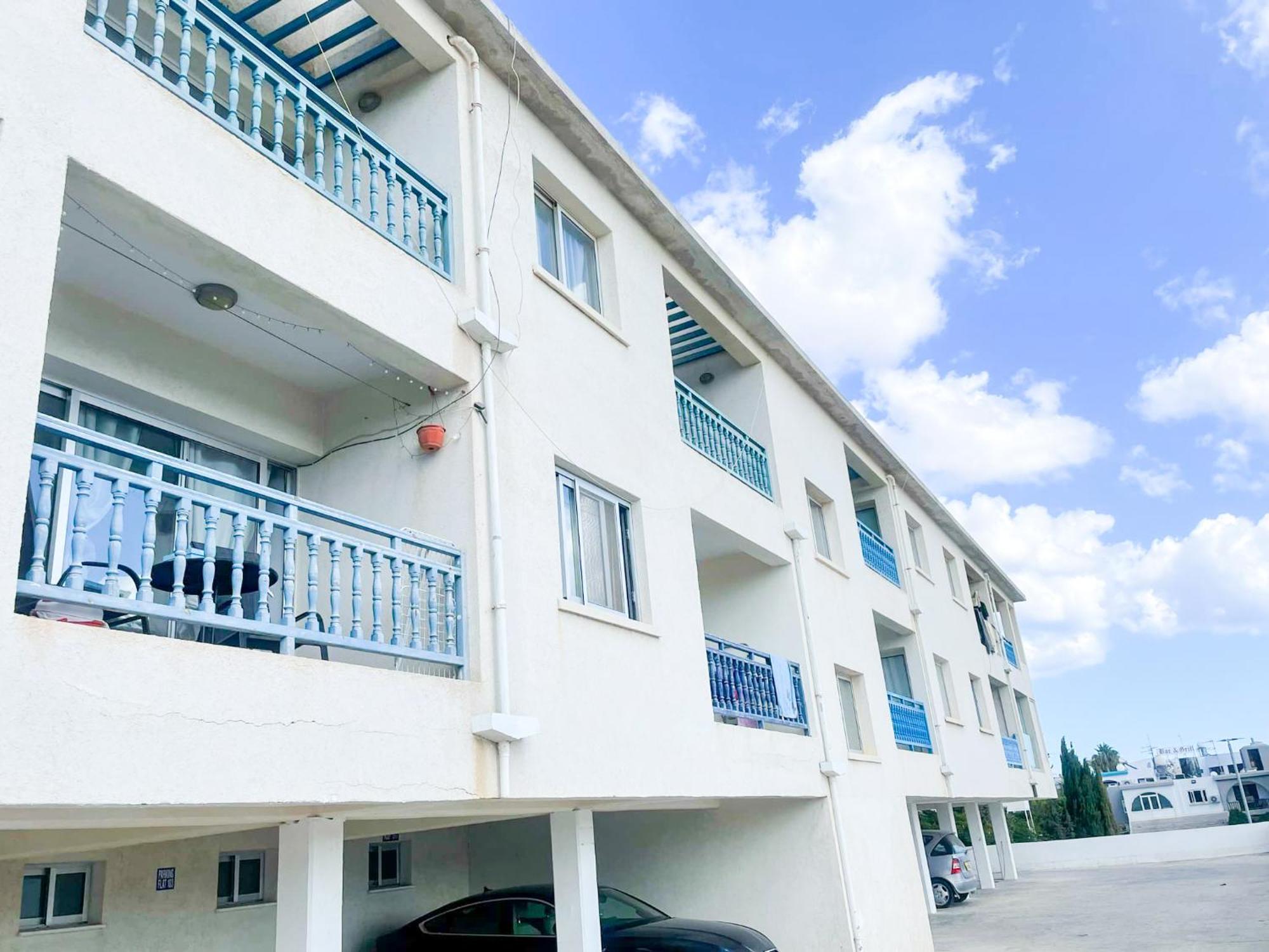 Awaken Your Hidden Goddess Retreat At Nissi Avenue - Apartamento