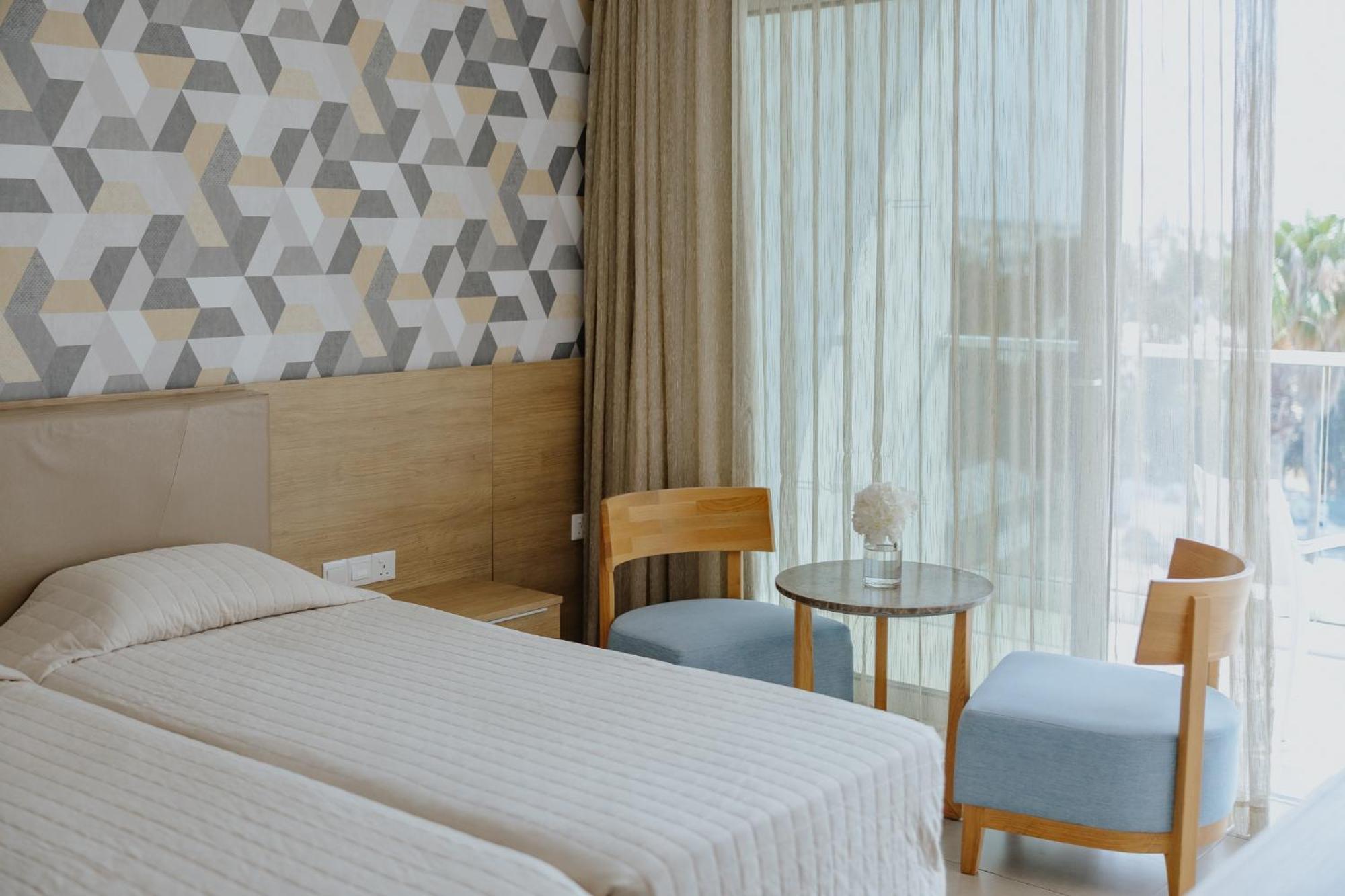 Seasons (adults Only) Hotel 4*
