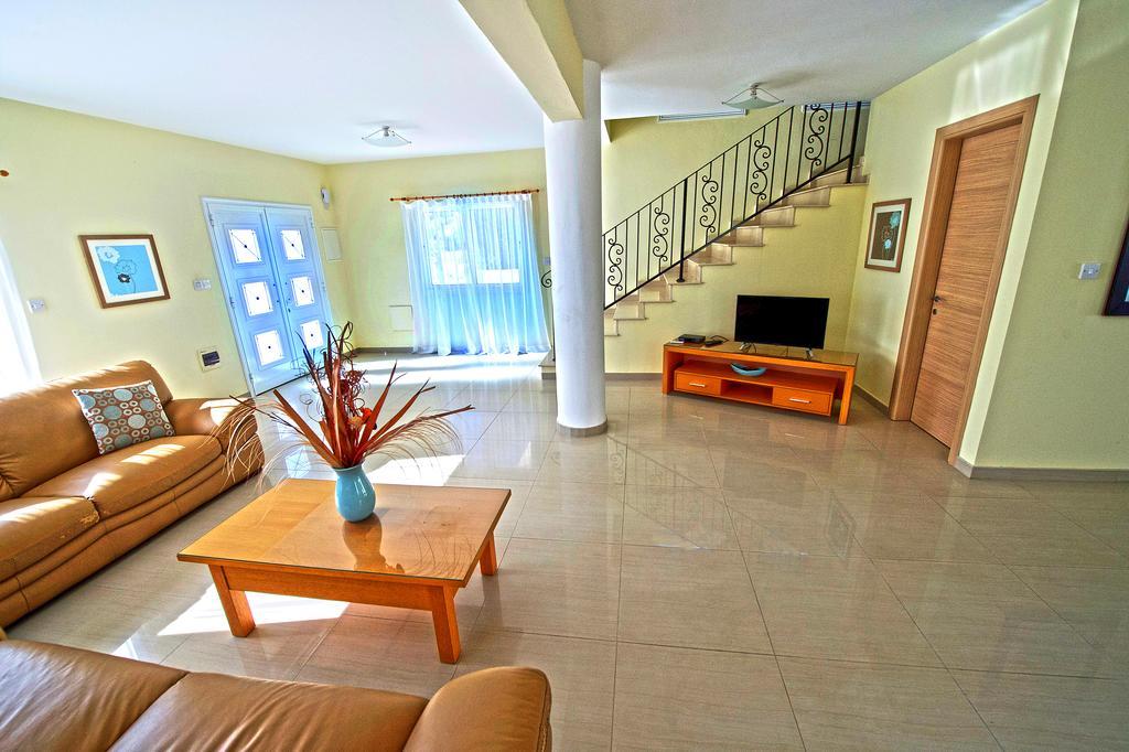 Hara Nissi Beach Villas * Agia Napa