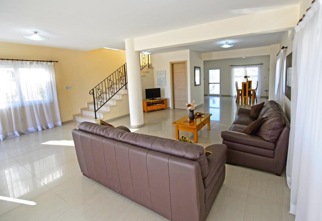 Hara Nissi Beach Villas * Agia Napa