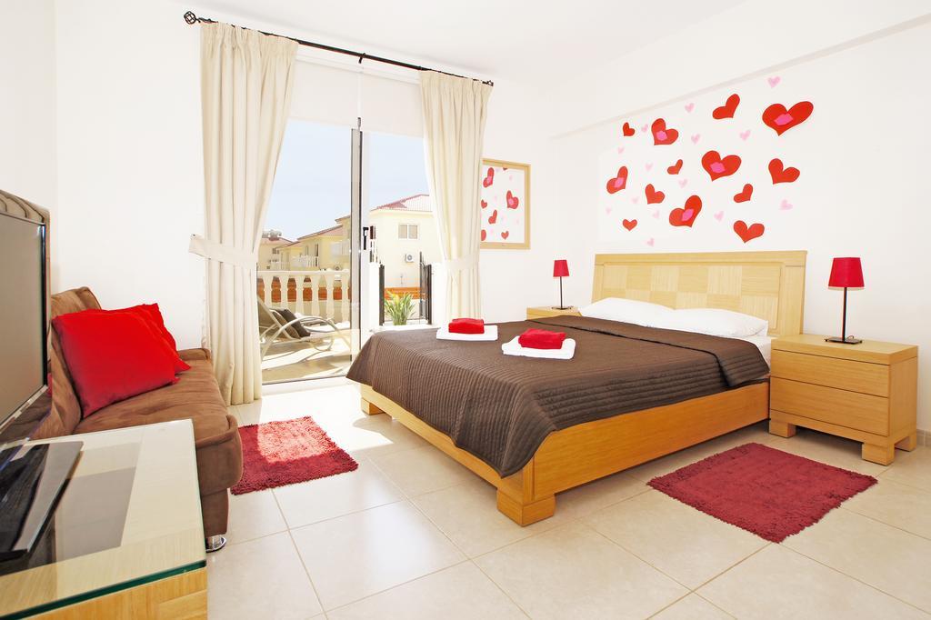 Apartment Nissi Beach