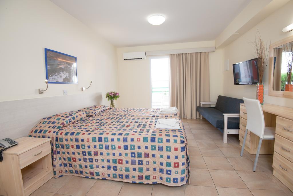 Eligonia Aparthotel 3*