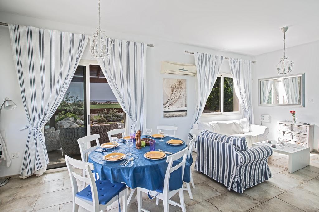 Sunny Coast Villa