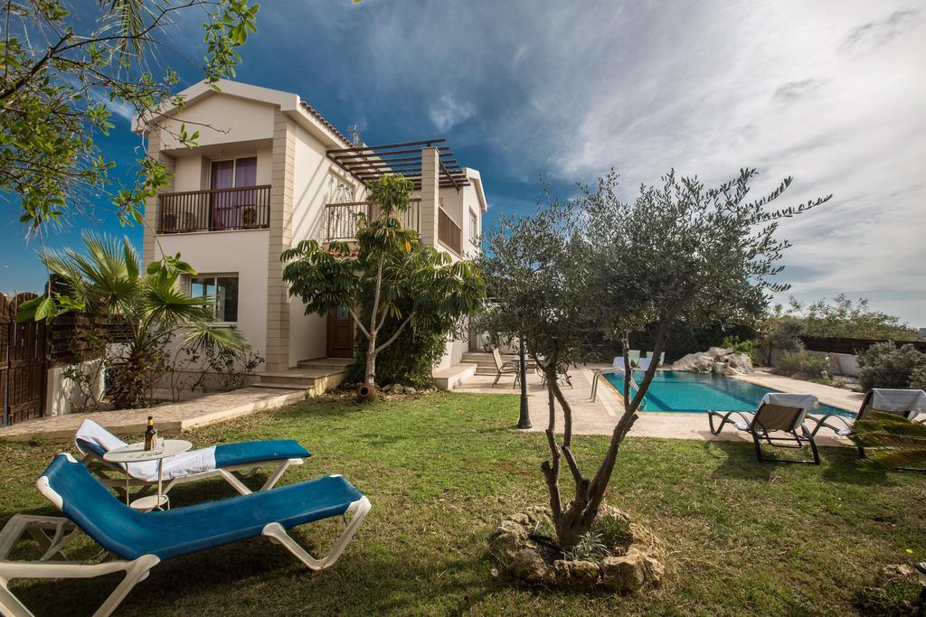Sunny Coast Villa