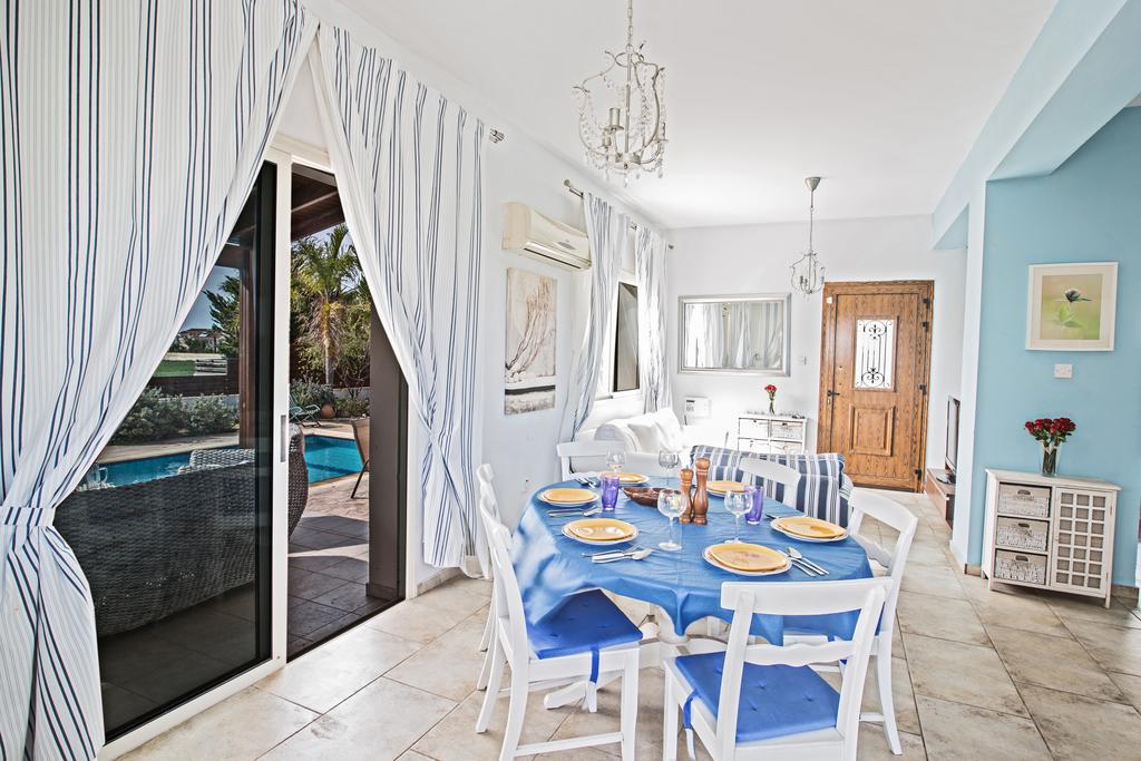 Sunny Coast Villa