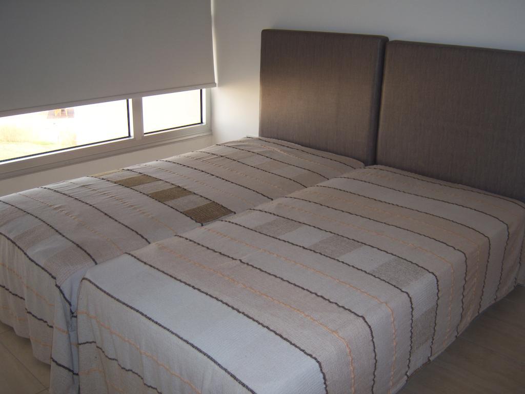 Nissi Golden Sun Villa *