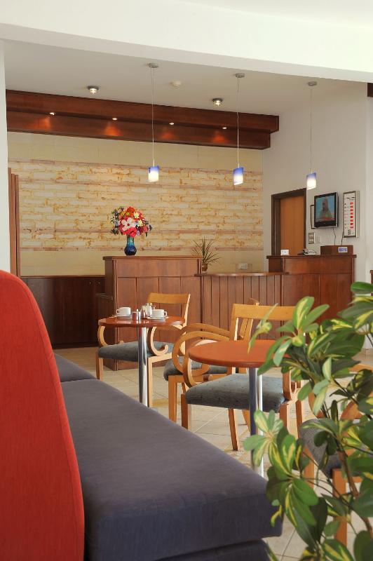 Petrosana Aparthotel Agia Napa