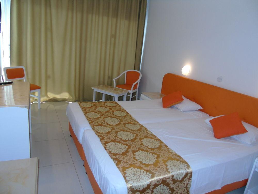 Corfu 4* Agia Napa