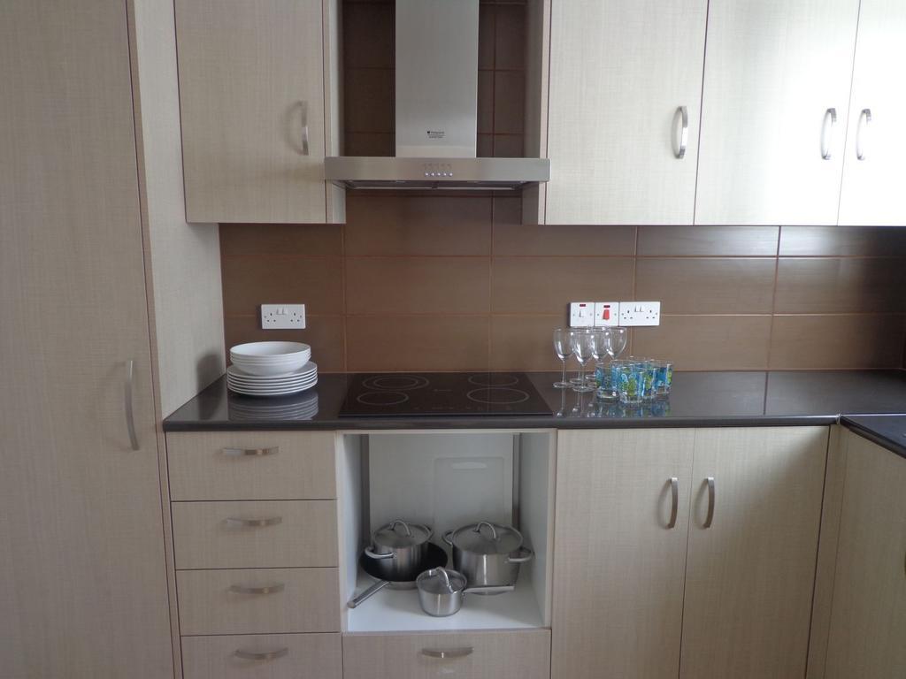 Apartamento Katalimata Court