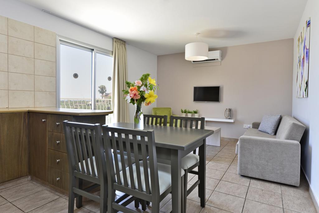 Makronisos Village 3*