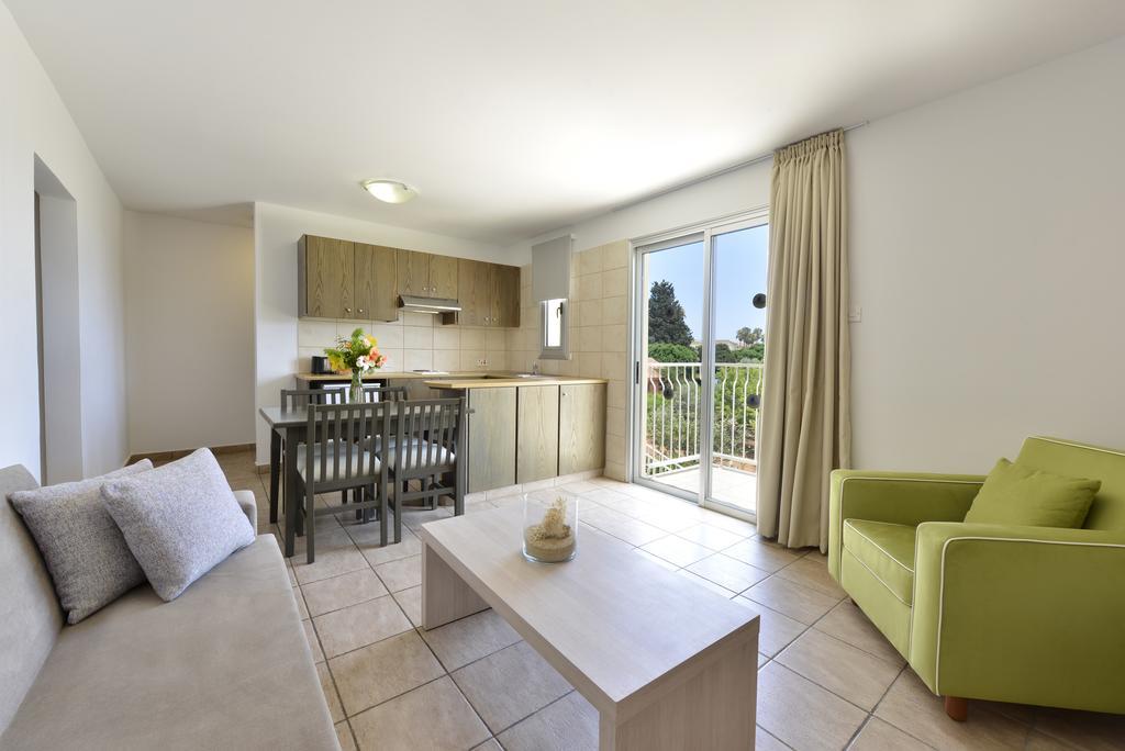 Makronisos Village 3*