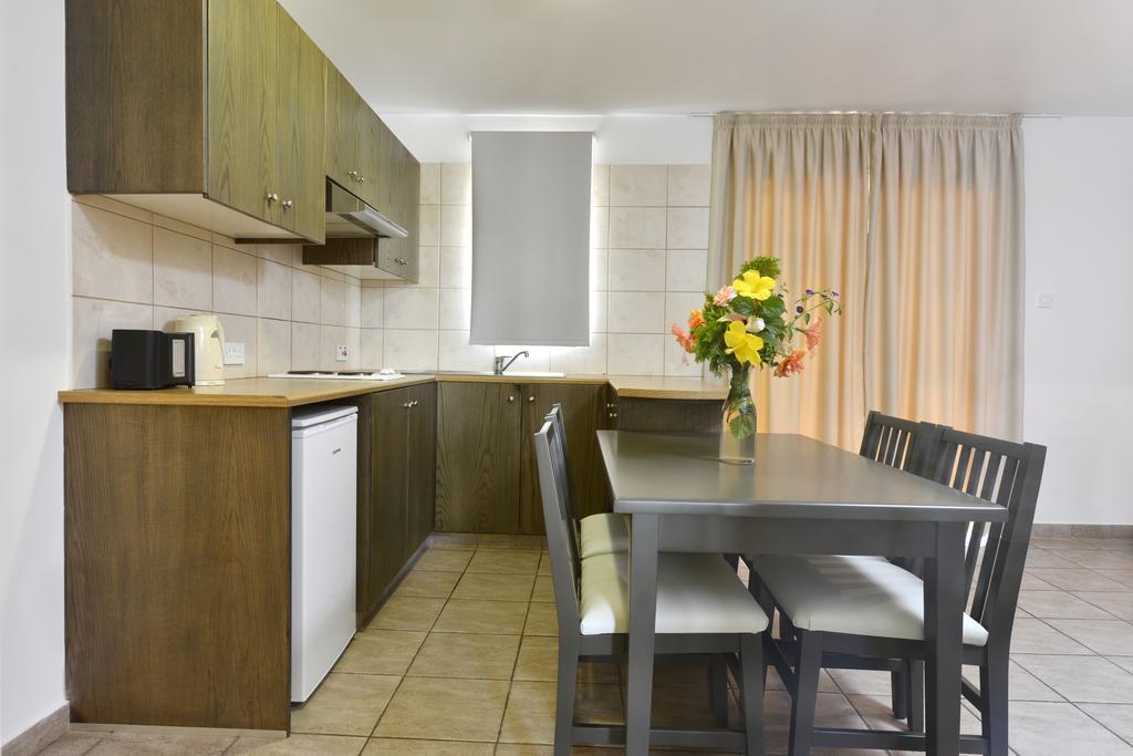 Makronisos Village Aparthotel Agia Napa