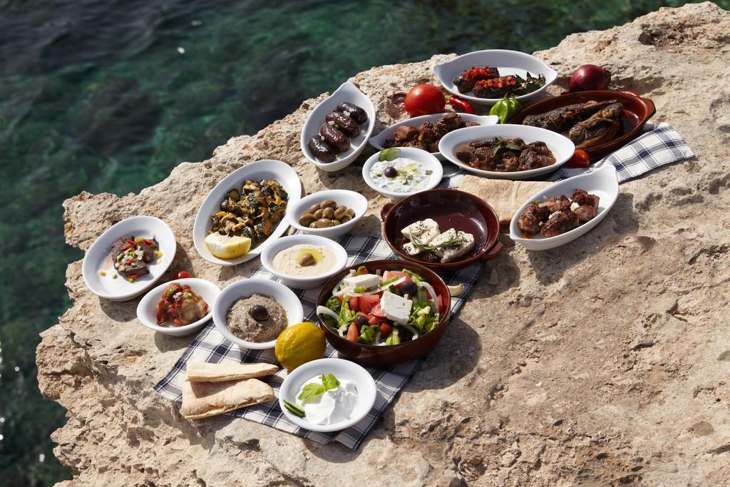 Melpo Antia & Agia Napa