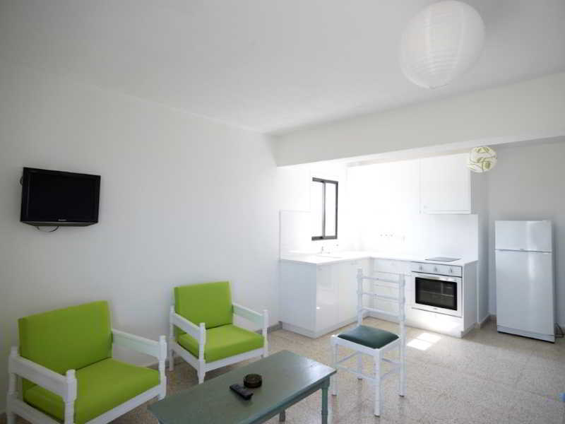 So Aparthotel 3*