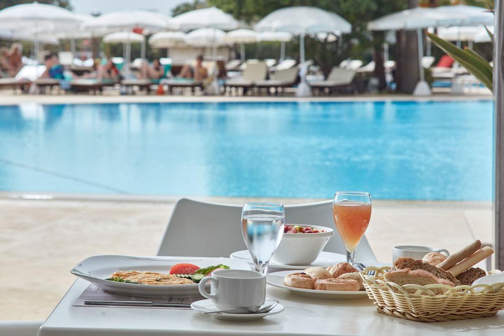 Grecian Bay Resort