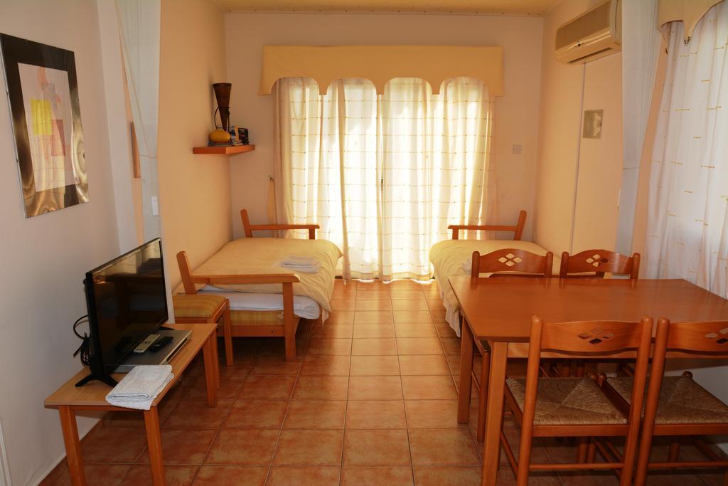 Apartment Karistos