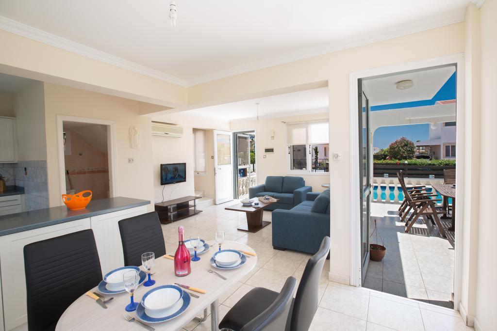 Thaliana Gardens Villa *