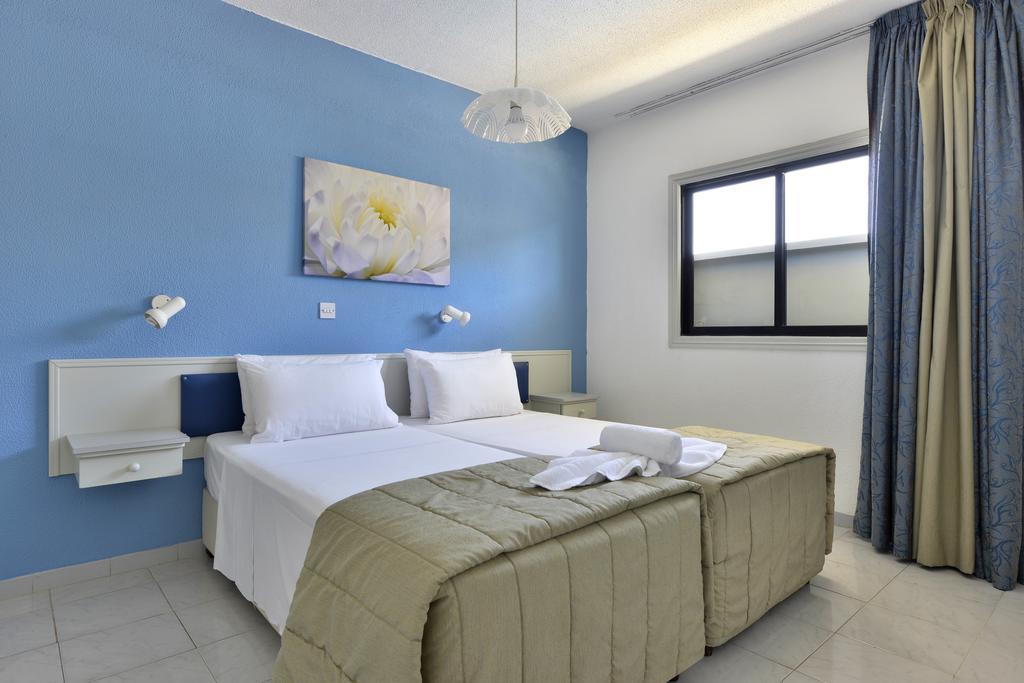 Napa Apts 3*