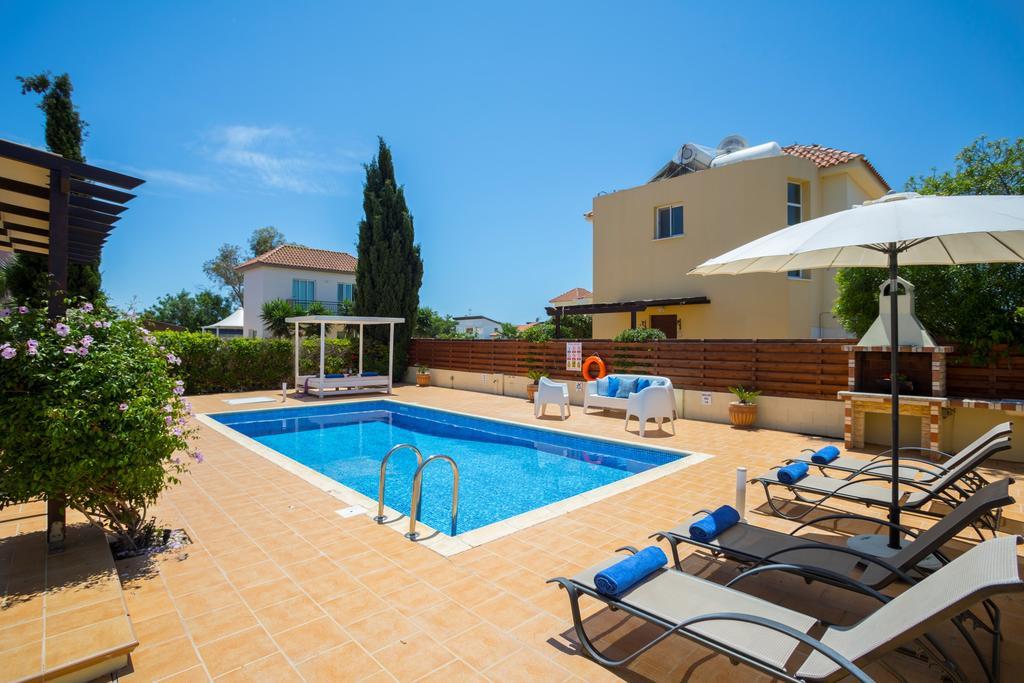 Holiday home Sunny Days *