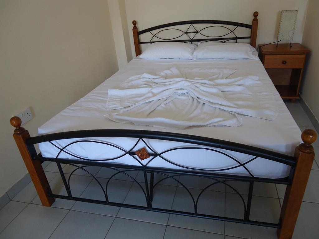 Aparthotel Marisa 2*