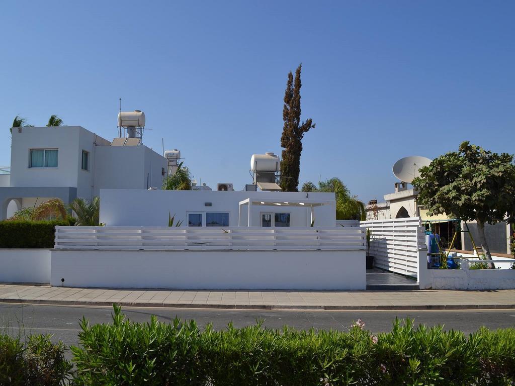 Makronissos * Ayia Napa