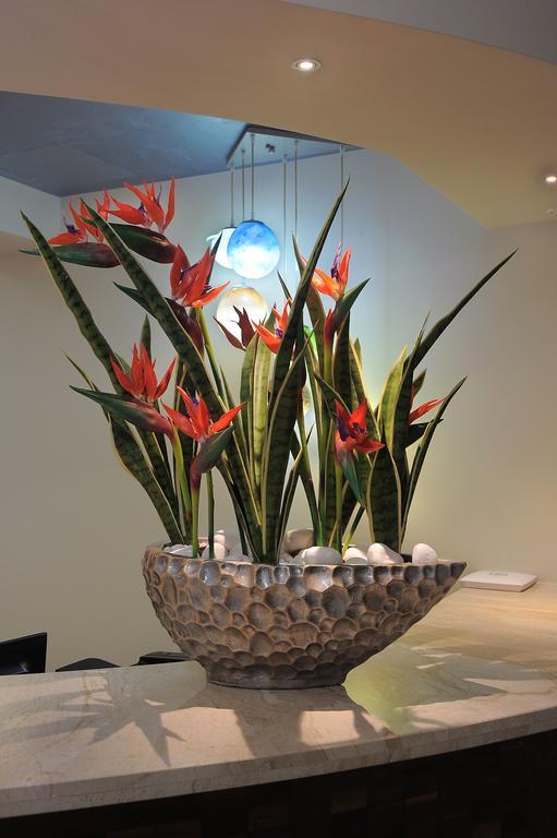Hotel Nelia Gardens 4*