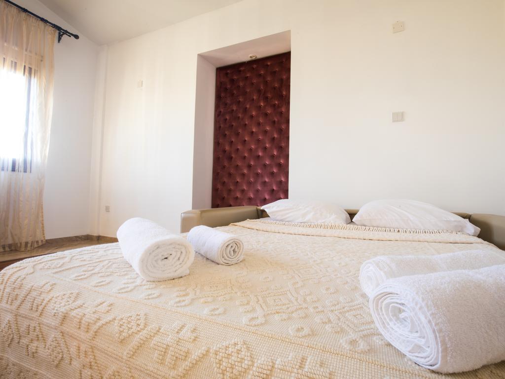 Sunshine Luxury House Villa