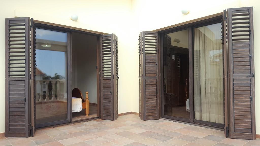 Villa By The Sea *
