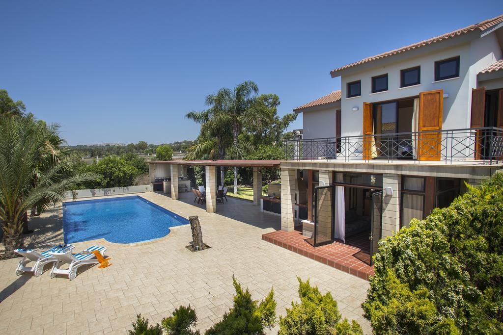 Magnolia * Ayia Napa