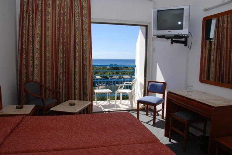 Corfu Hotel