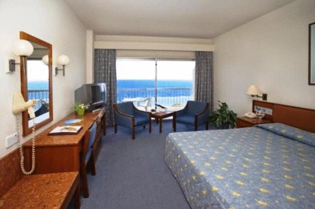 Sanders Florida Apartment