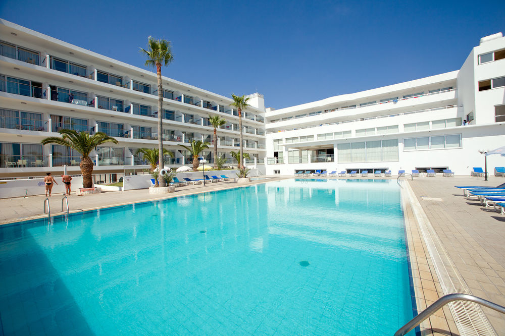 Tofinis 4* Ayia Napa