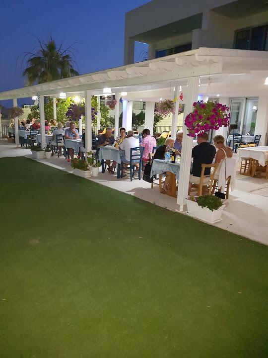 Christopher's Sandy Aparthotel