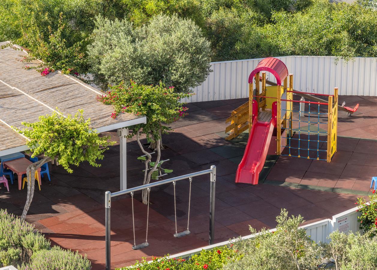 Resort Nissi 4*