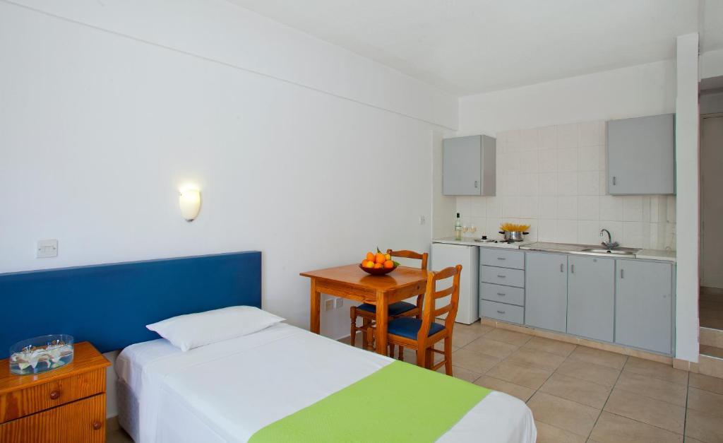Paloma Aparthotel 4*