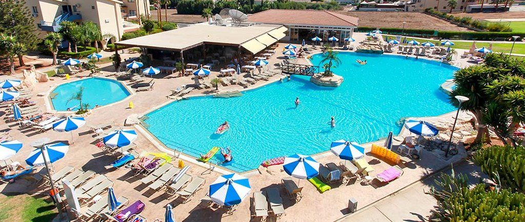Aparthotel Makronisos Village 3*