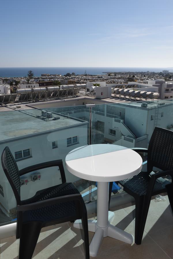 Hotel Sunny Blue