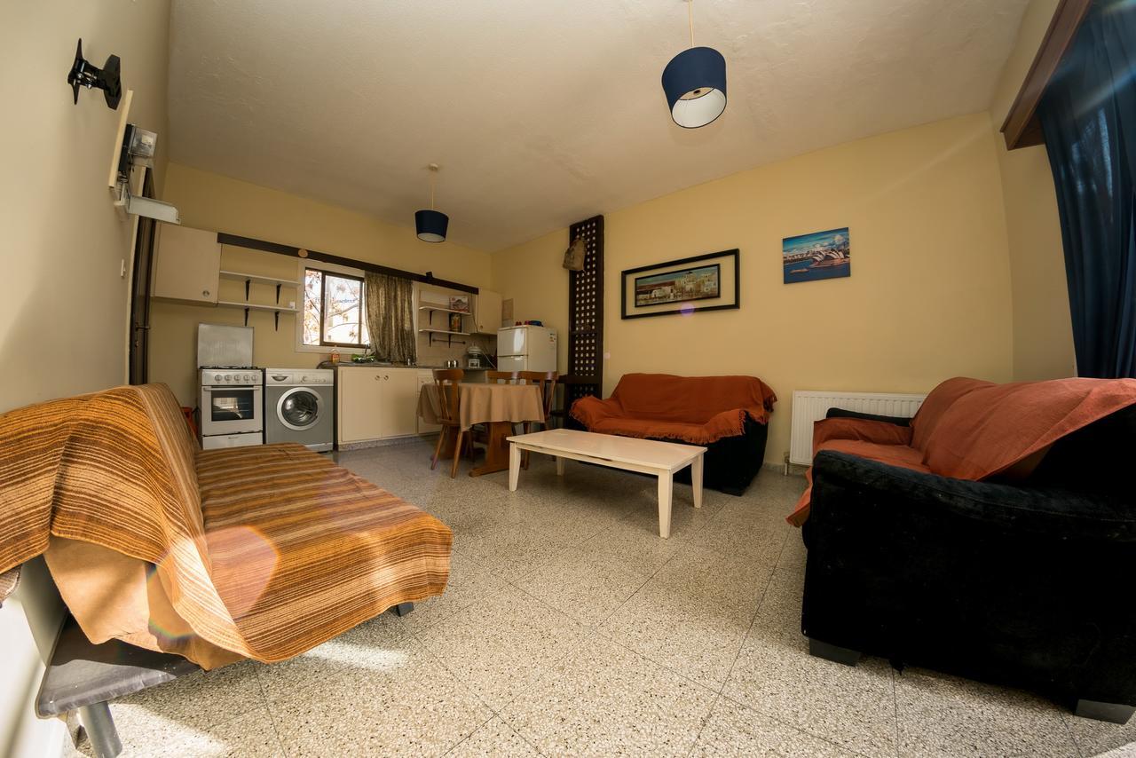 George Center Apartment *
