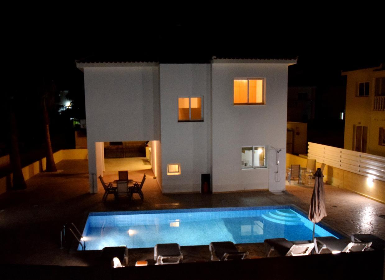 Mare Villa *