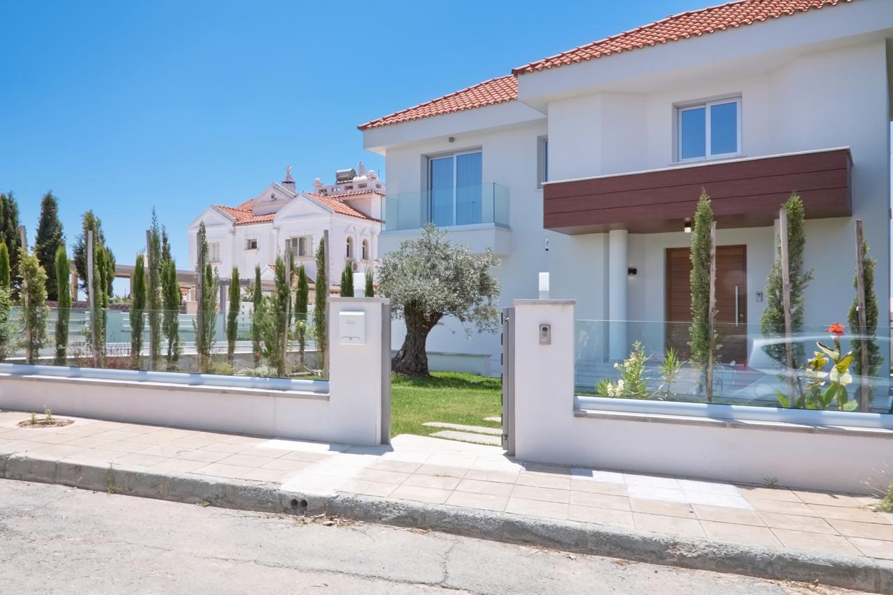 Royal 4 Bedroom Seafront Holiday home Ayia Napa