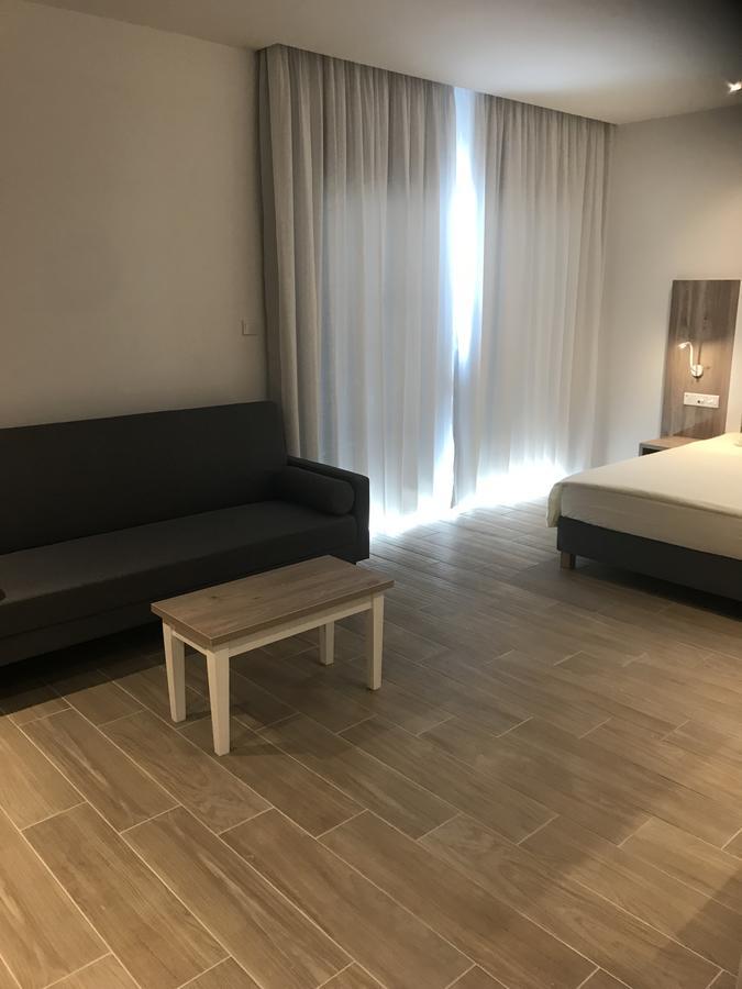 Aparthotel Stratovarius Nissi *