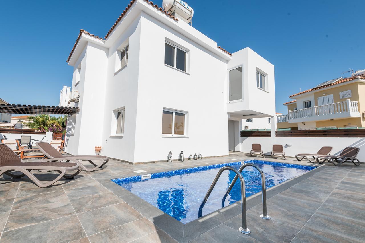 Valmare Villa *